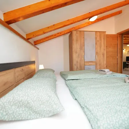 Nikola Apartamento