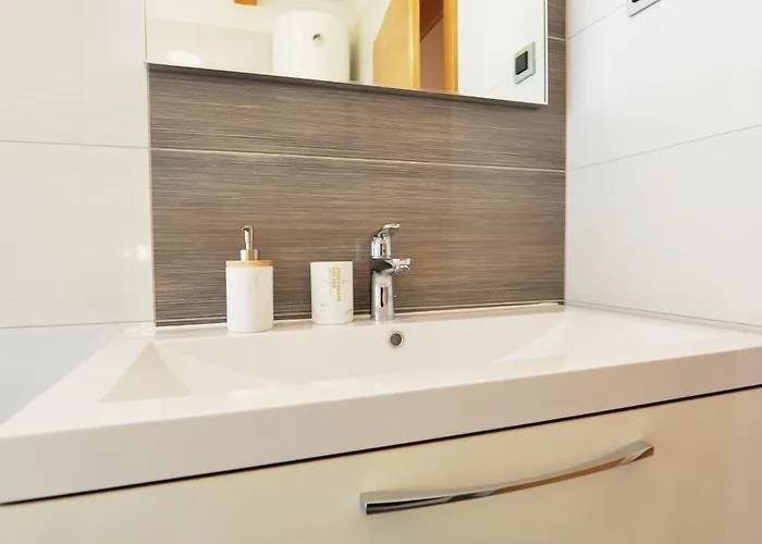 Nikola Apartamento *